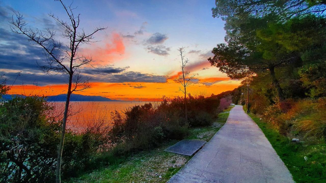 Apartmani Marina Gradac Carnac Ngoại thất bức ảnh